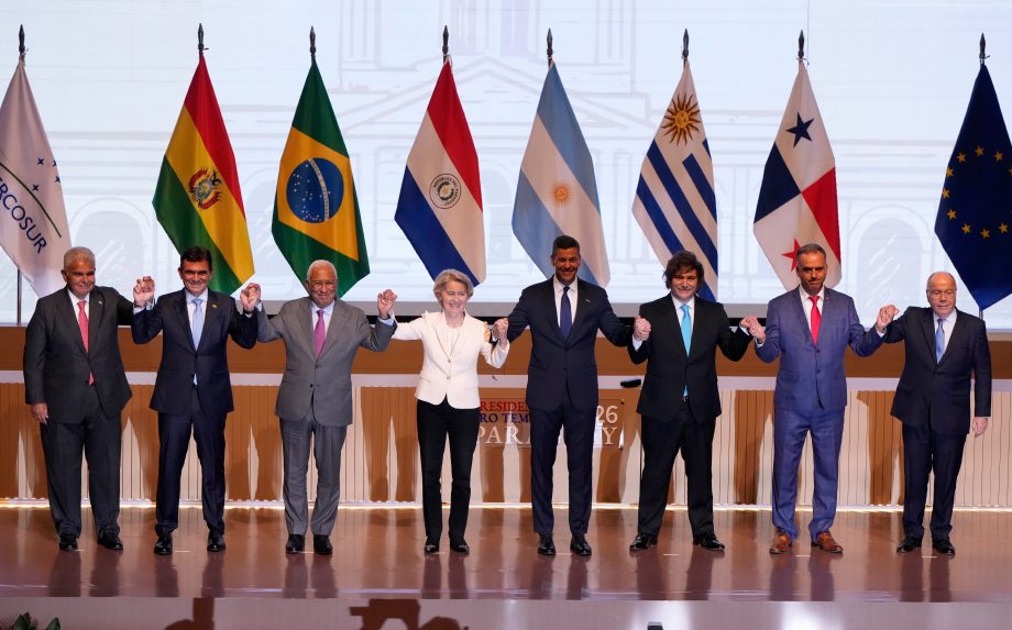 Lídri po podpise dohody.