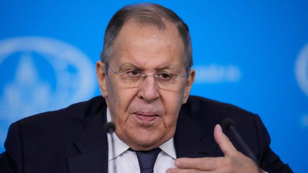 Na sn&iacute;mke Sergej Lavrov.