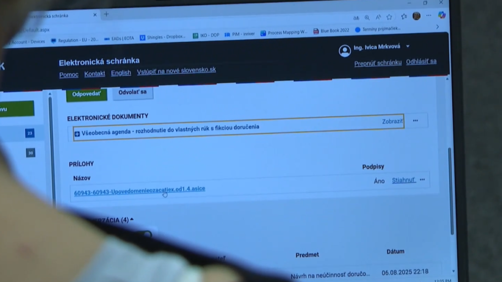 Elektronická schránka.