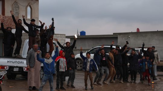 Sýrčania oslavujú prímerie.