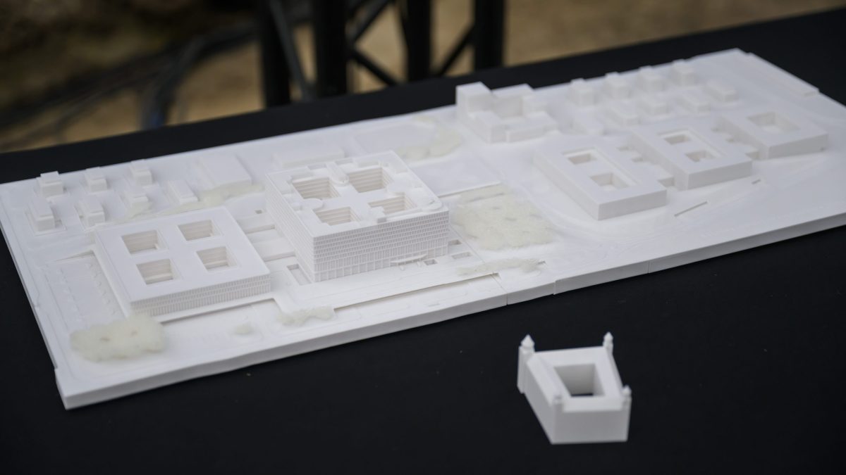 Detaily n&aacute;rodnej nemocnice s&uacute; op&auml;ť jasnej&scaron;ie, predstavili medic&iacute;nsky pl&aacute;n. Opoz&iacute;cia namieta nedostatok inform&aacute;ci&iacute;