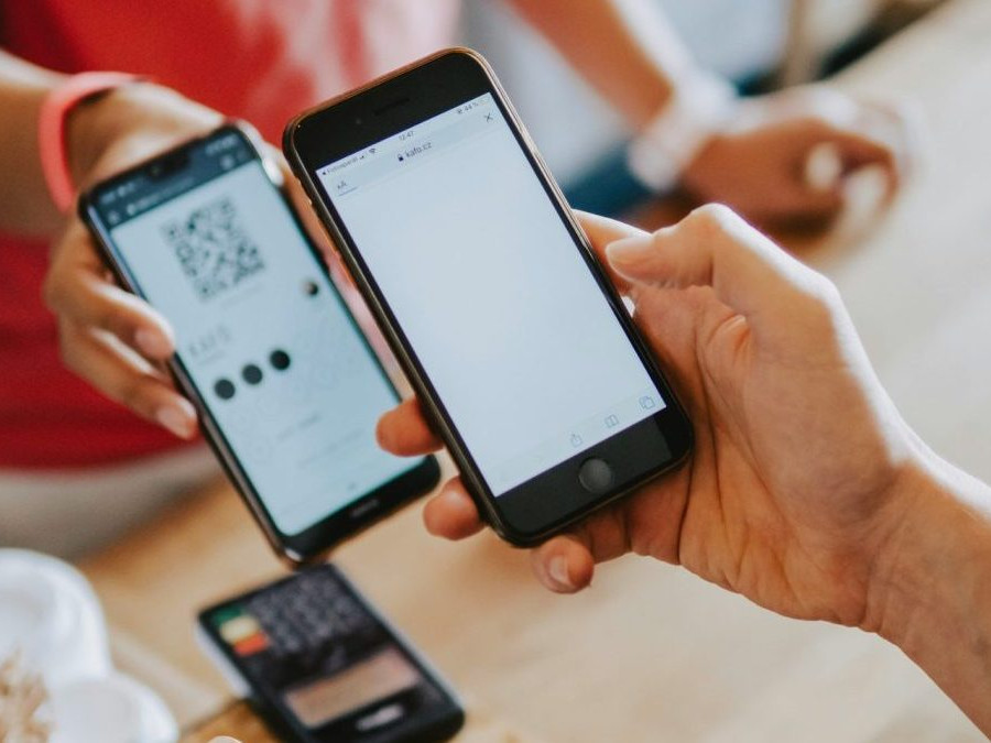 Od marca musí každý podnikateľ prijať platbu aj bezhotovostne.