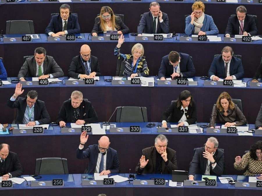 Na ilustračnej snímke európsky parlament.