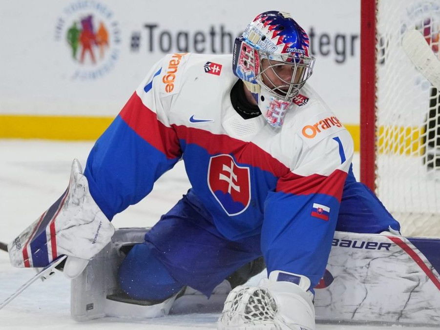 Slovenský gólman Michal Prádel.