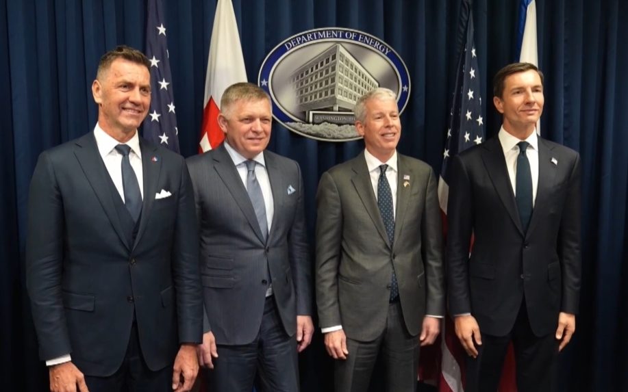 Robert Fico tvrdí, že s financovaním nebude problém.