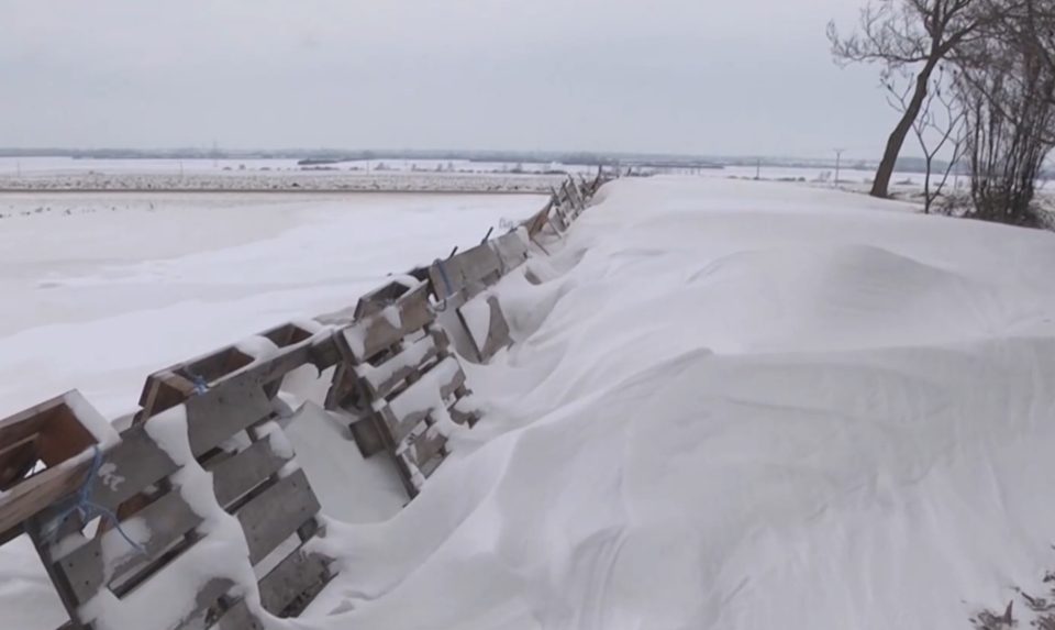 Snehové zábrany boli kedysi bežné.