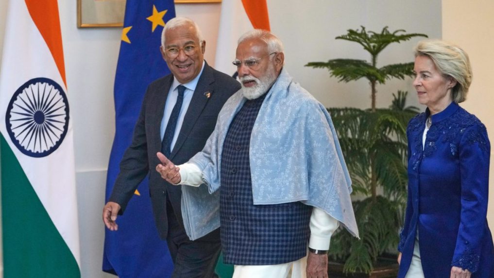 Na snímke Narendra Módí v prítomnosti Ursuly von der Leyenovej a Antonia Costu.