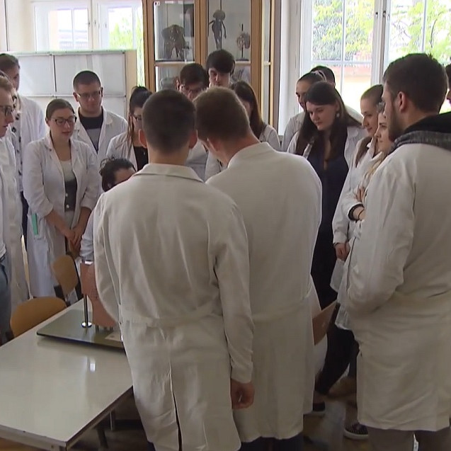 študenti medicíny