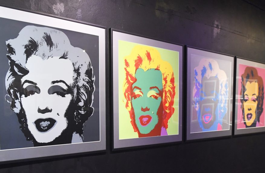 Slávna Warholova séria portrétov Madonny.