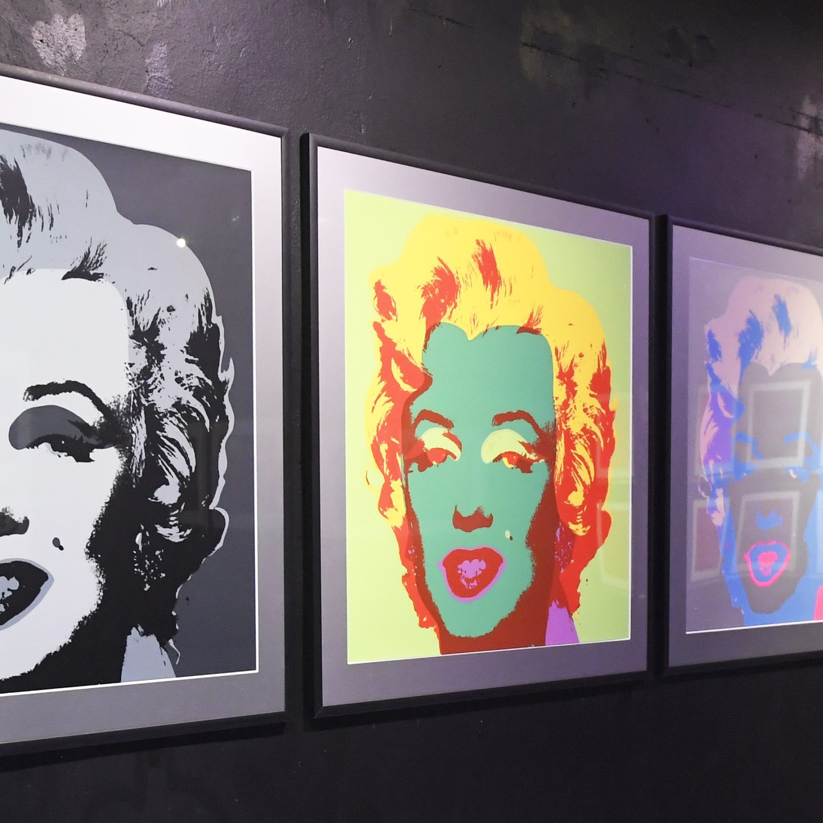 Slávna Warholova séria portrétov Madonny.