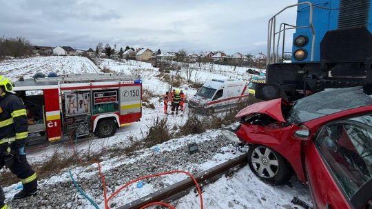zrážka vlaku s autom