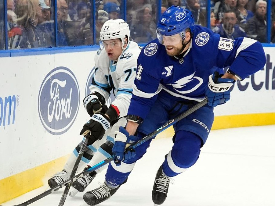 Na snímke Erik Černák v zápase proti Utahu.