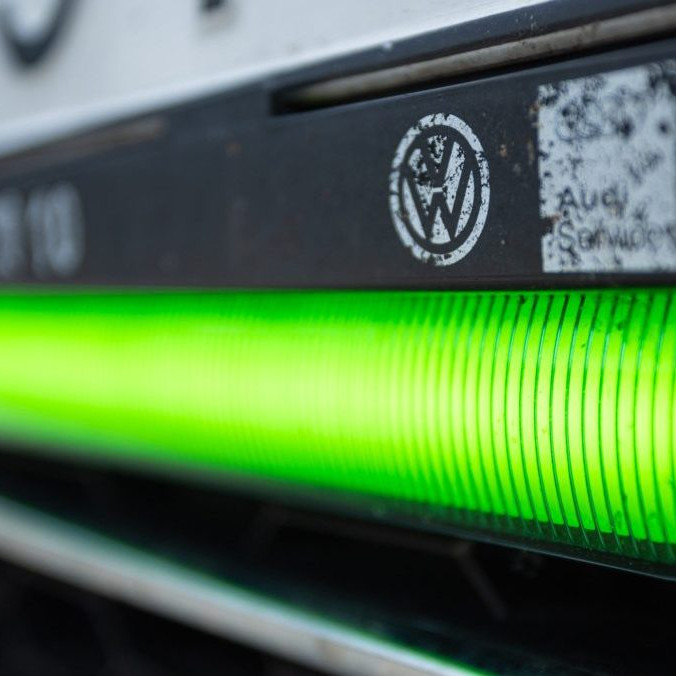 Na ilustračnej snímke predné brzdové svetlo.