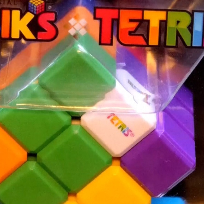 Rubikova Tetris kocka.