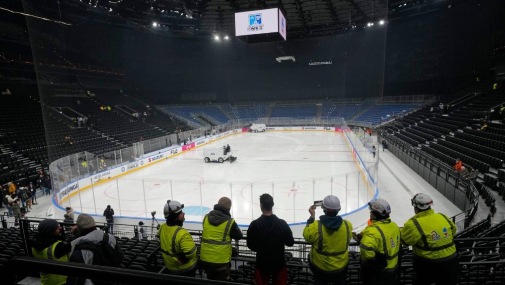 Interiér Arény Santa Giulia.