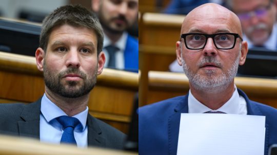 Na snímke Michal Šimečka a Branislav Gröhling.