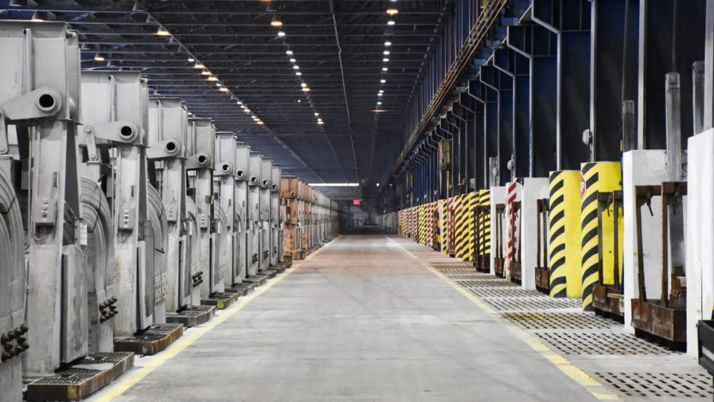 Hlinikáreň Slovalco v Žiari nad Hronom.