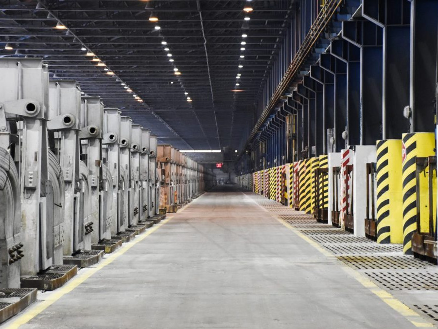 Hlinikáreň Slovalco v Žiari nad Hronom.