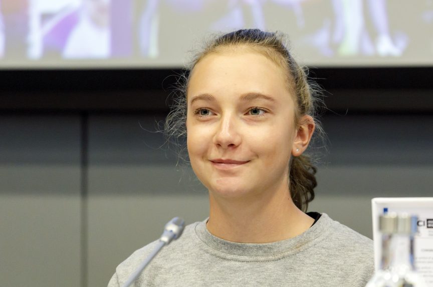 Viktória Chladoňová