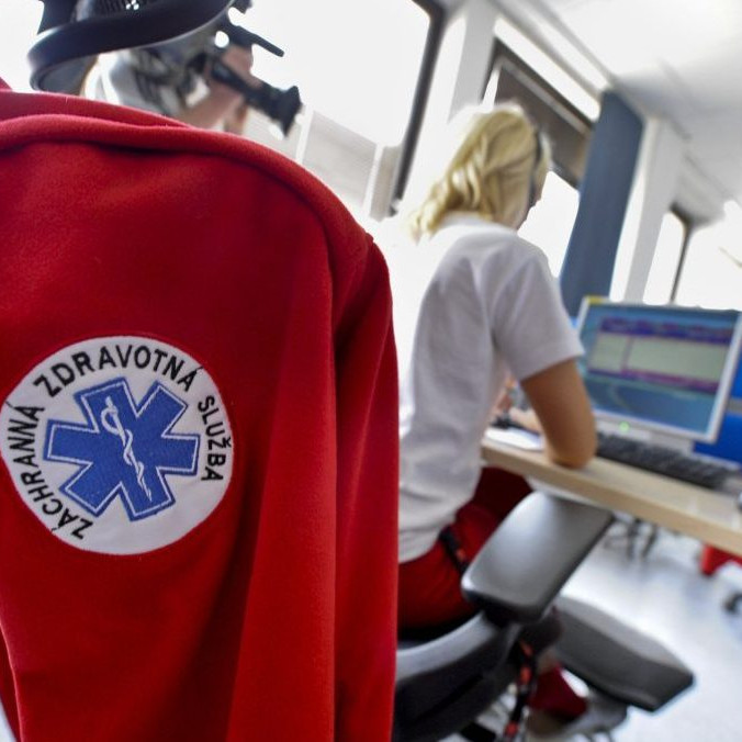 Na číslo 112 zavoláte aj bez signálu či SIM karty. Ministerstvo vnútra pripomína pravidlá tiesňového volania