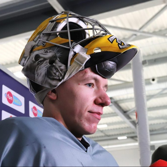 Brankár Adam Gajan.