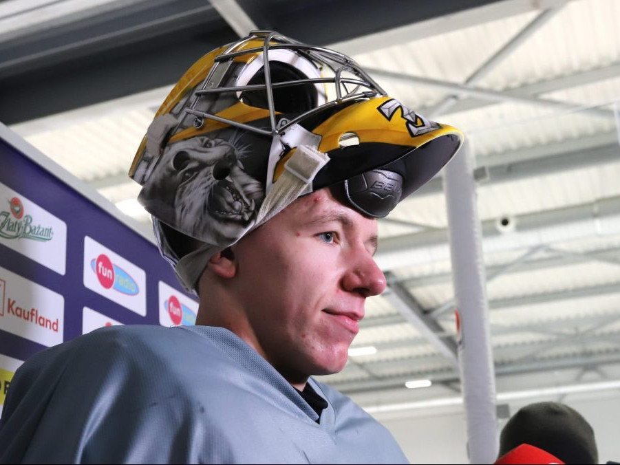 Brankár Adam Gajan.