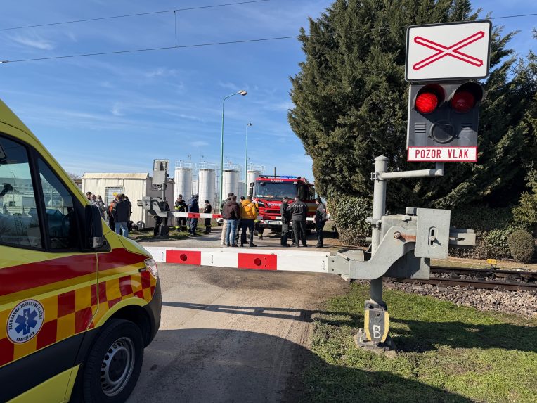 Zr&Atilde;&Acirc;&iexcl;&Atilde;&Acirc;&frac34;ka kami&Atilde;&Acirc;&sup3;na s vlakom.