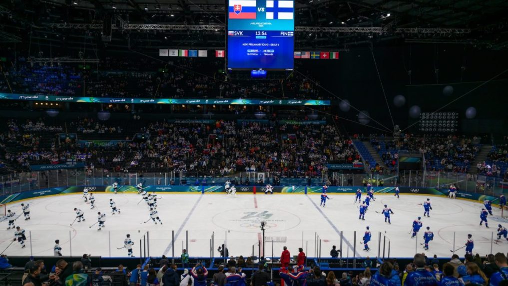 Rozcvička tímov pred otváracím zápasom ZOH 2026.