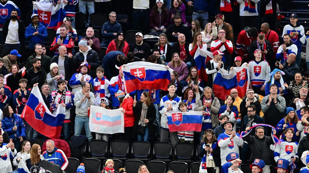 slovenskí hokejoví fanúšikovia