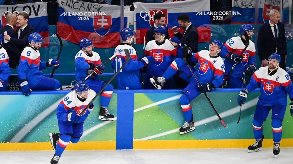 Opäť budú hrať o medaily: Slováci zdemolovali Nemcov a postúpili do semifinále hokejového turnaja