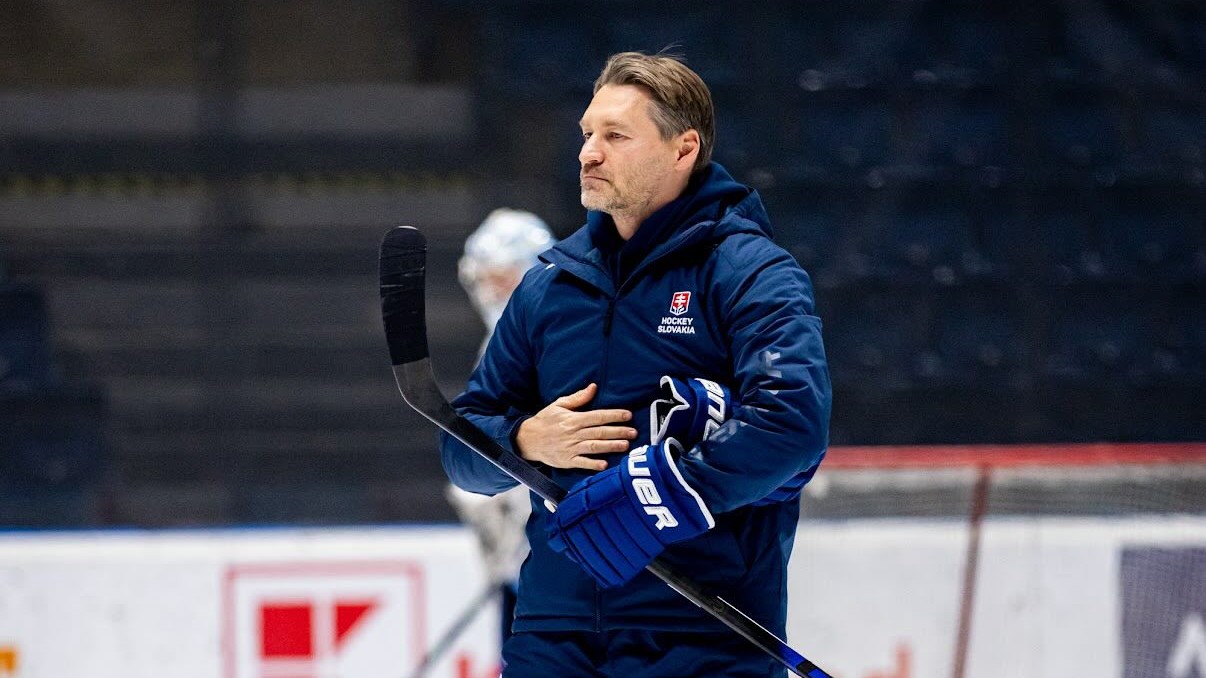 Orsz&aacute;gh priv&iacute;tal na zraze dve z&aacute;morsk&eacute; posily. &Uacute;časť Ďalogu je st&aacute;le ot&aacute;zna, no t&uacute;ži &iacute;sť na možno posledn&yacute; &scaron;ampion&aacute;t