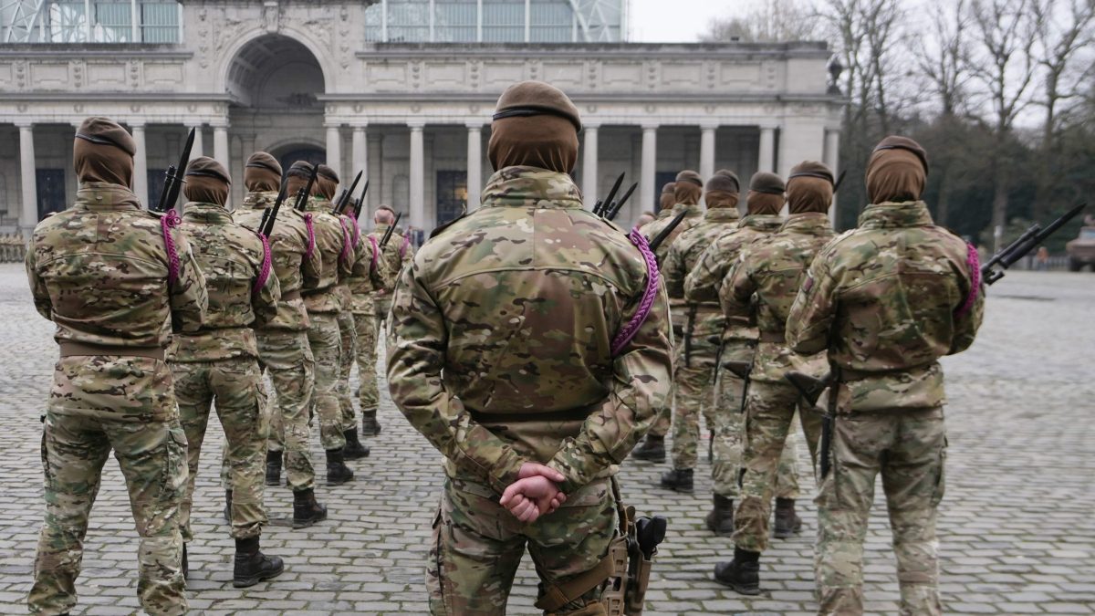 Sila odr&aacute;dza od agresie, slabosť ju priťahuje: Velitelia s&iacute;l Nemecka a Brit&aacute;nie pripomenuli, prečo Eur&oacute;pa zbroj&iacute;