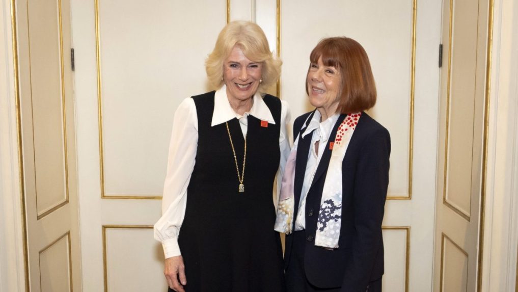 Kráľovná Camilla a Giselle Pelicotová.