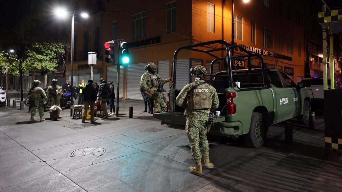 Mexiko sa ocitlo medzi Trumpov&yacute;m tlakom a drogov&yacute;mi kartelmi. Zabitie El Mencha m&ocirc;že rozp&uacute;tať ďal&scaron;iu vlnu n&aacute;silia