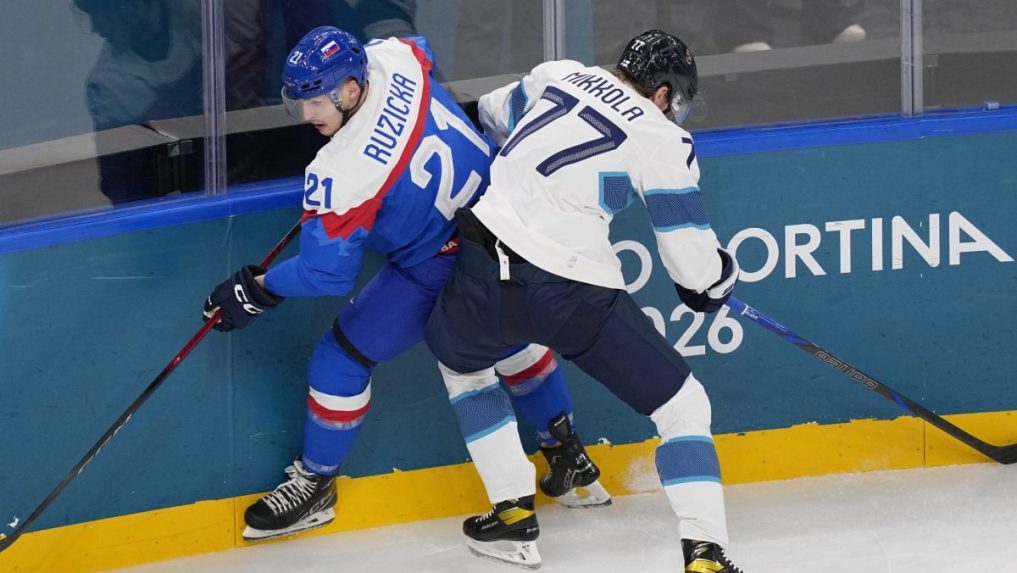 Adam Ružička v súboji pri mantinely.