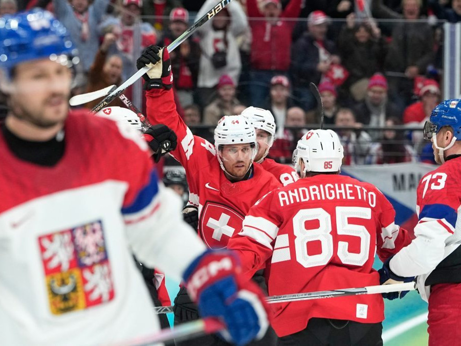 Prvé predĺženie hokejového turnaja ovládli Švajčiari. Česi obsadili v A-skupine napokon tretie miesto