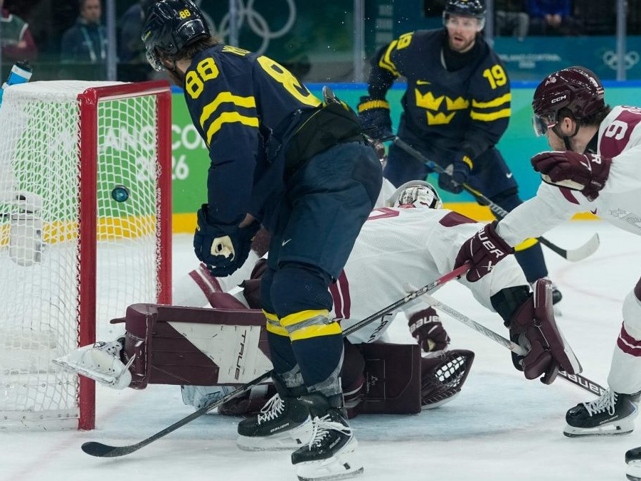 ZOH 2026: Švédi splnili povinnosť, štvrťfinálový súboj zvedú s USA