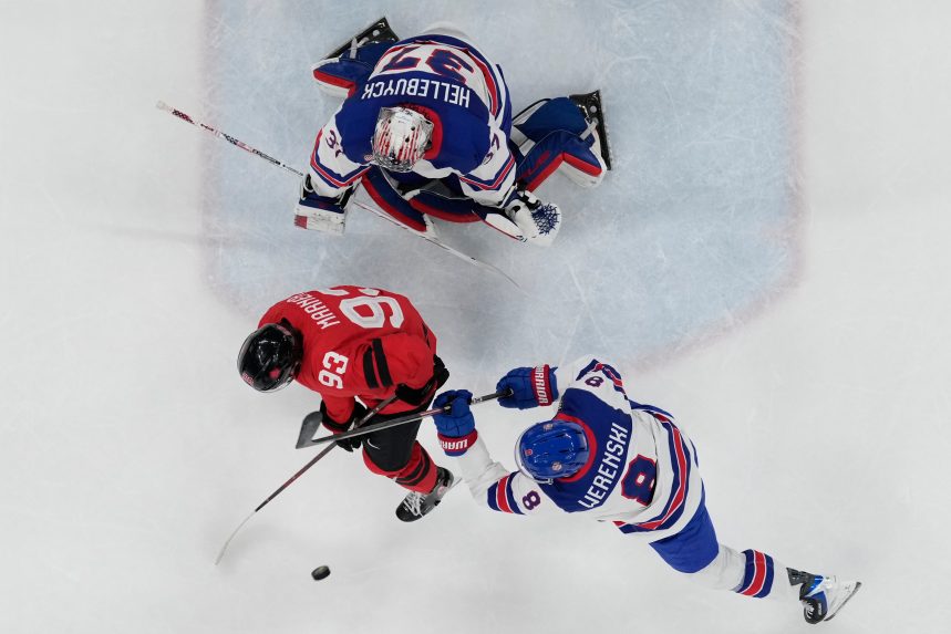 Snímka zo zápasu finále hokejového turnaja ZOH 2026 USA - Kanada.