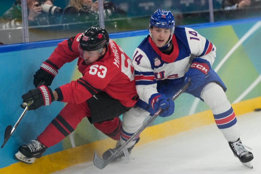 Snímka zo zápasu finále hokejového turnaja ZOH 2026 USA - Kanada.