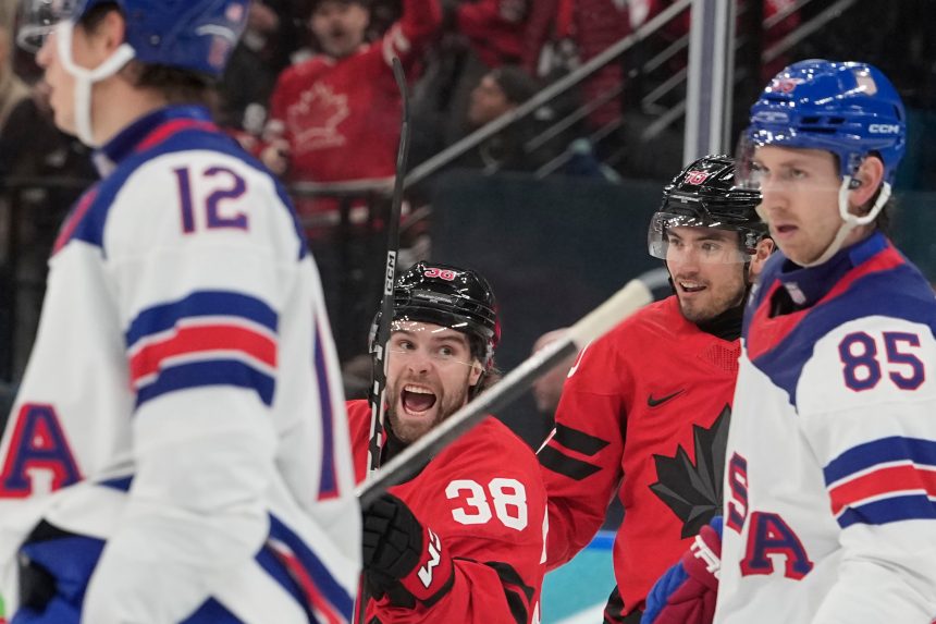 Snímka zo zápasu finále hokejového turnaja ZOH 2026 USA - Kanada.