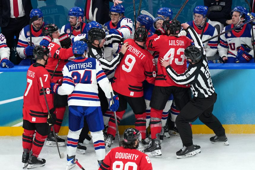 Snímka zo zápasu finále hokejového turnaja ZOH 2026 USA - Kanada.