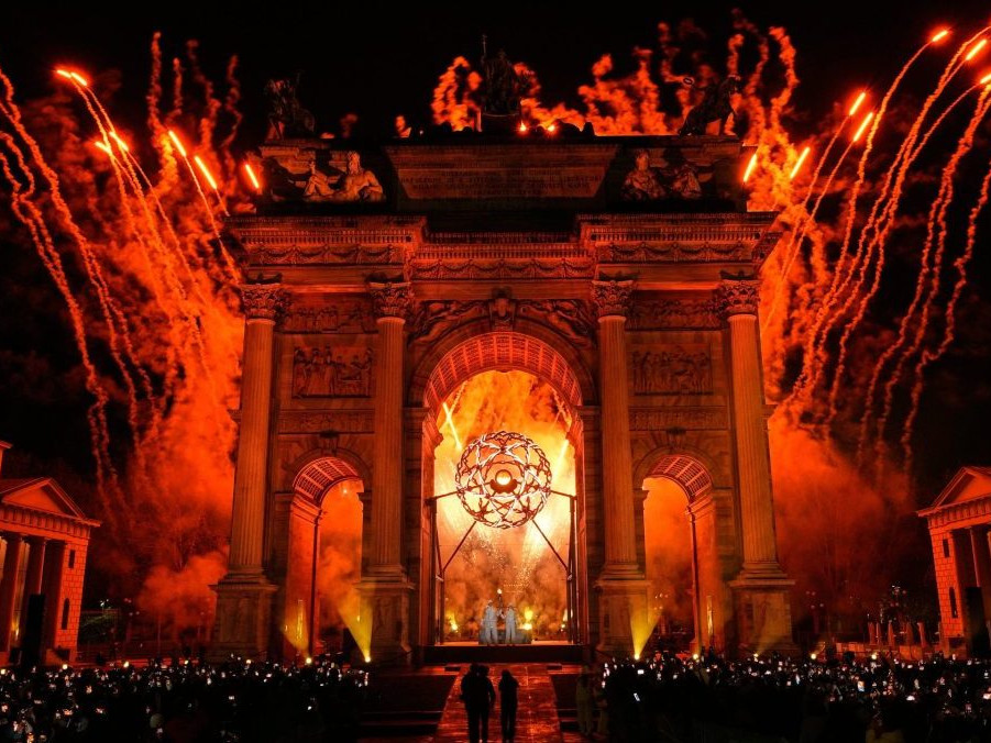 VIDEO: Oheň už horí v Miláne aj Cortine. Zimné olympijské hry 2026 sú oficiálne otvorené 