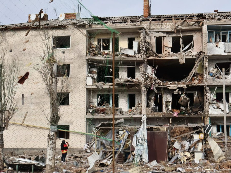 Zničené budovy v Záporoskej oblasti na Ukrajine.