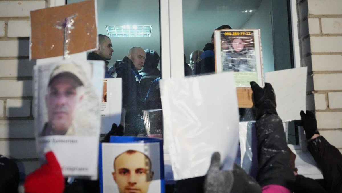 Ukrajinsk&yacute; vojak, ktor&eacute;ho už rodina pochovala, sa tento t&yacute;ždeň vr&aacute;til z rusk&eacute;ho zajatia