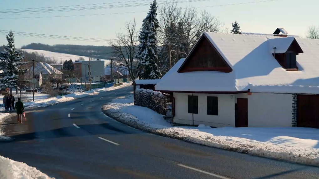 Prvá písomná zmienka o obci Bátovce pochádza z roku 1037.