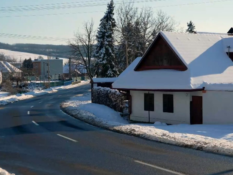 Prvá písomná zmienka o obci Bátovce pochádza z roku 1037.