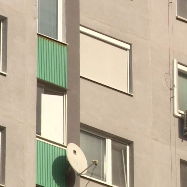 Na ilustračnej snímke byty.