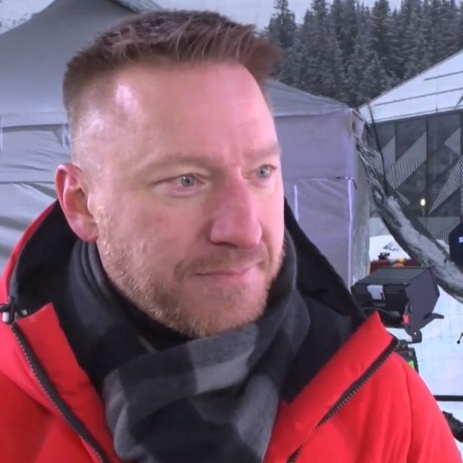 Podľa Mariána Hossu sú zápasy na olympiáde náročnejšie ako v NHL. Slafkovský je taký kôň, vraví