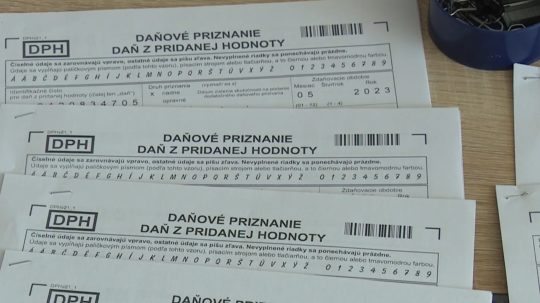Na ilustračnej snímke daňové priznanie.
