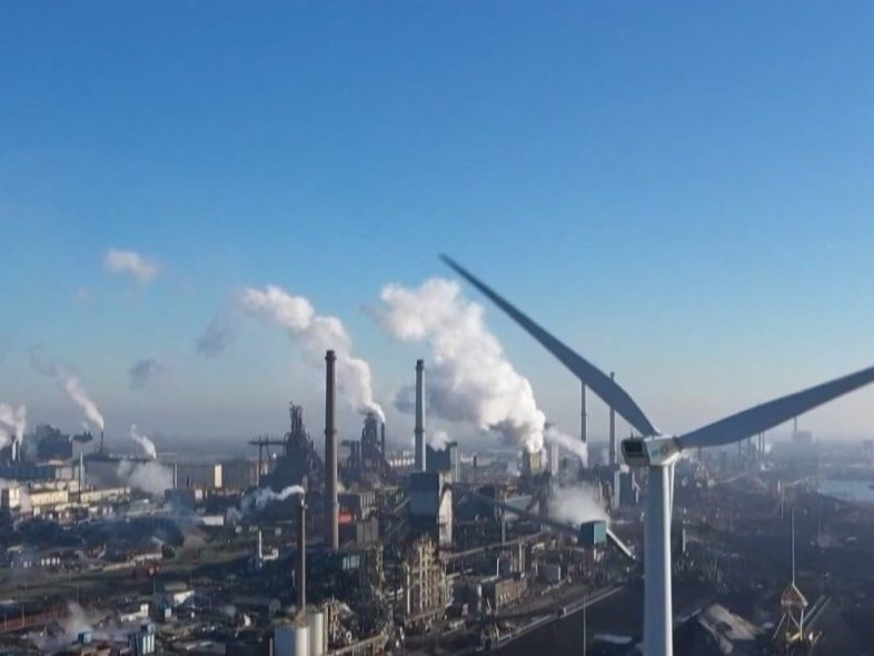 Na ilustračnej snímke pohľad na industriálnu časť mesta.